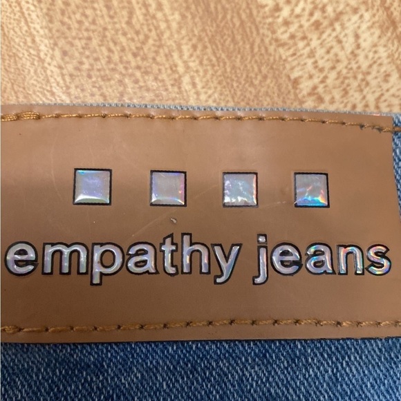 NWOT Vintage Empathy Embroidered Jeans size 8 - Picture 11 of 11